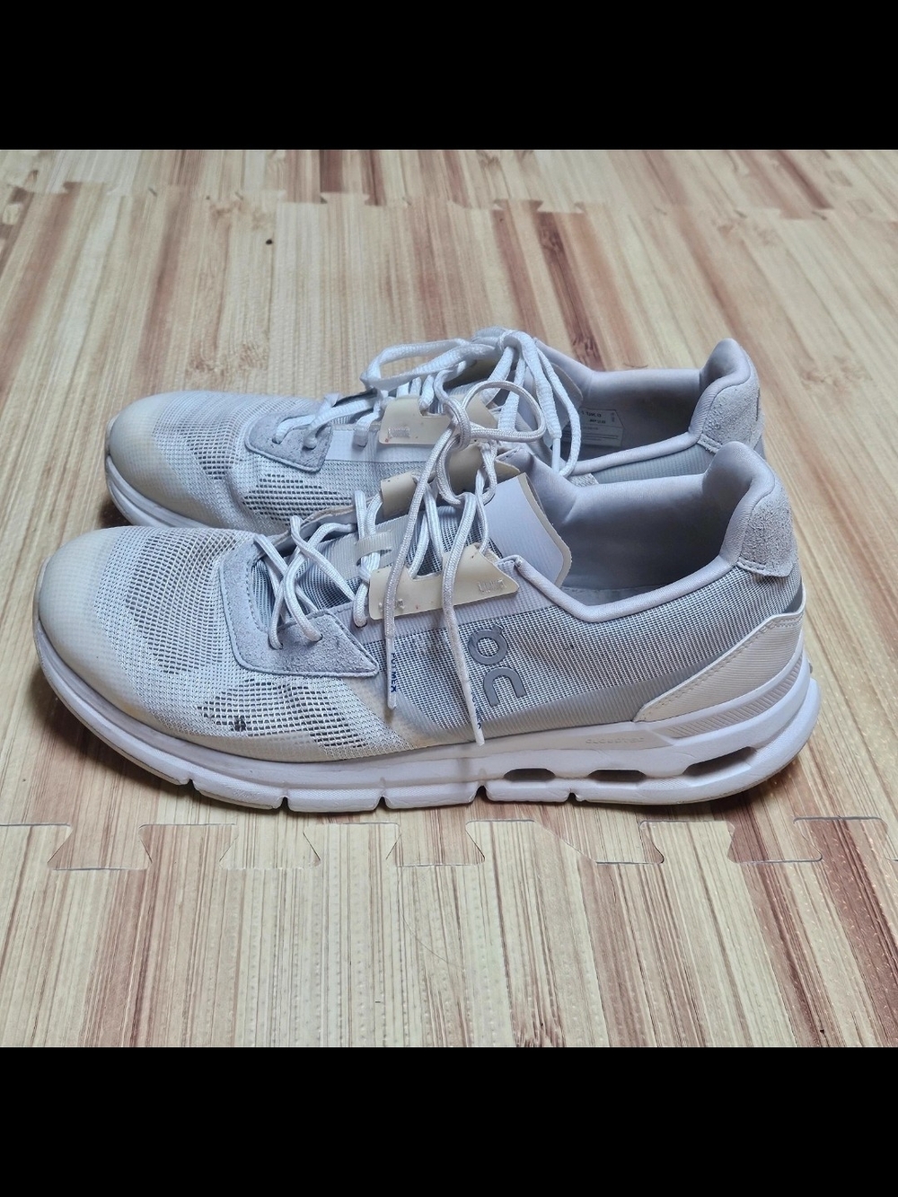 On Running Cloudrift Women’s Sneakers – Undyed White / Frost (Size US W11 / EU 4